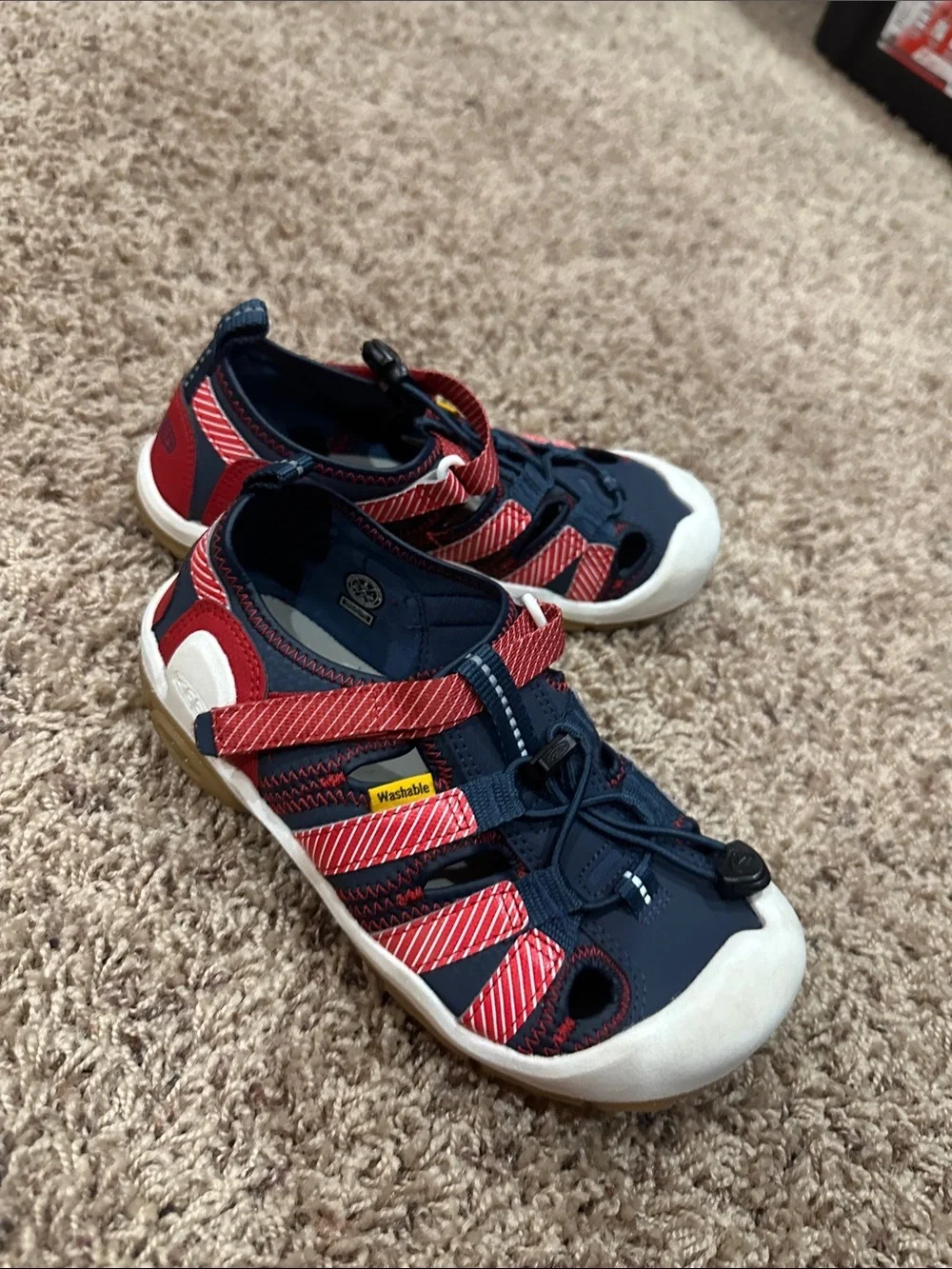 Keen durable closed